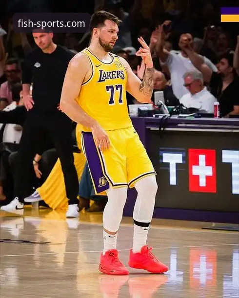 乐鱼和雷速体育哪个好推荐 东契奇43分率湖人取胜,乐鱼体育v2.9.5版赛事解析详解